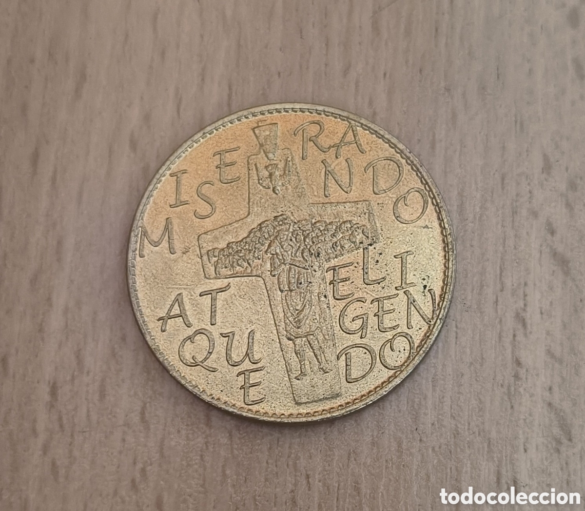 Monedas antiguas de Europa: Medalla Pap&aacute; Francisco