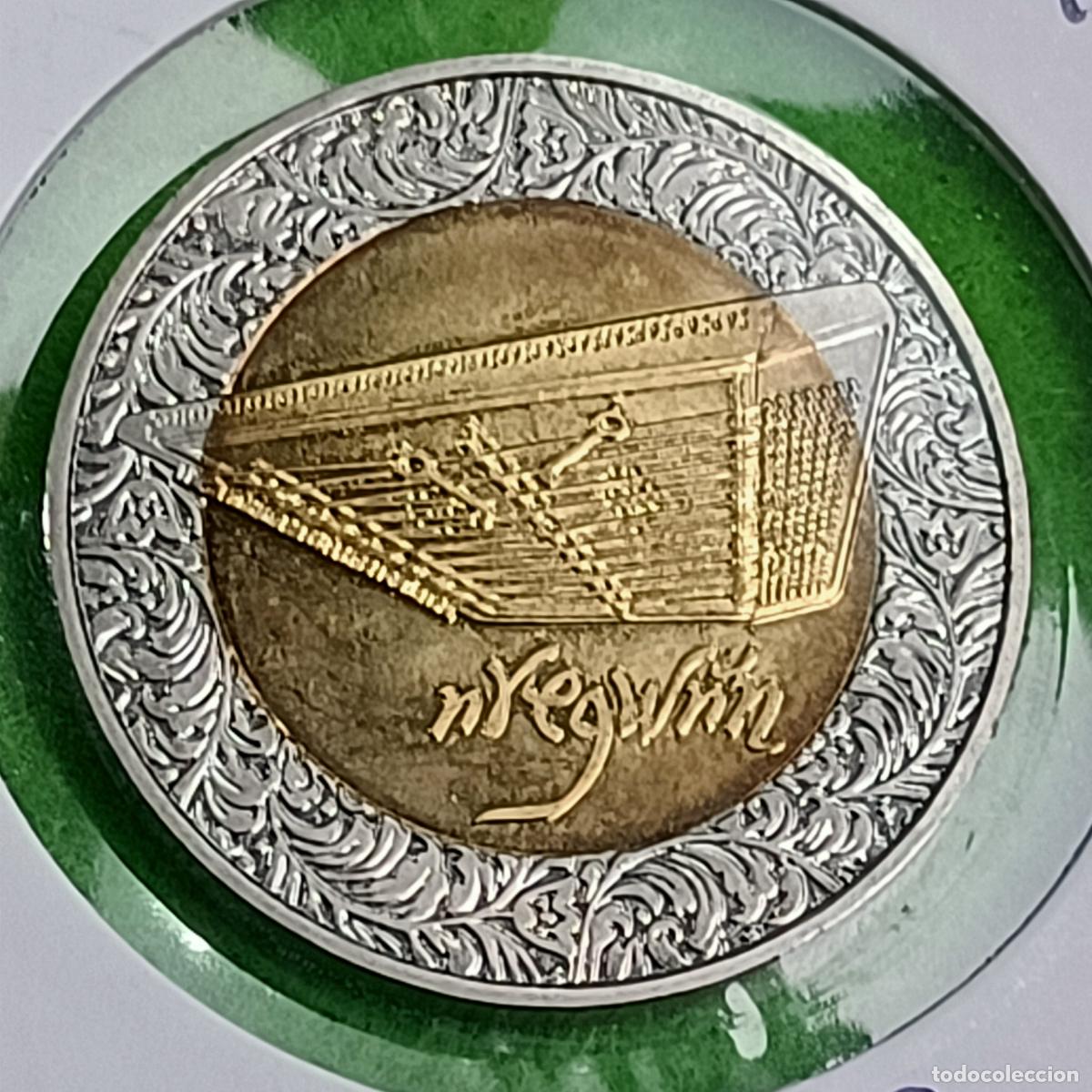 Monedas antiguas de Europa: Ukrania 5 grivna 2006, Instrumento musical, Tsymbaly, cimbalo, bimetalica, hryvnia, 17442