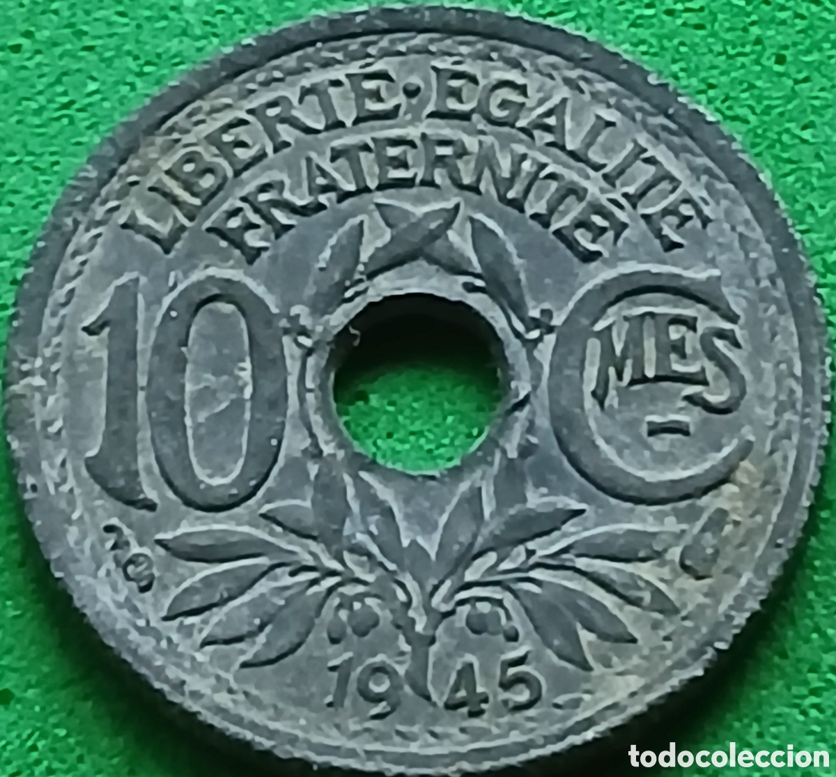 Monedas antiguas de Europa: Francia 10 c&eacute;ntimos 1945 km#906 sin marca de ceca