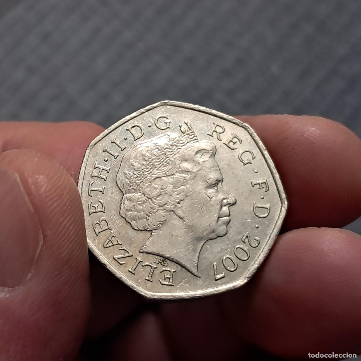 Monedas antiguas de Europa: MONEDA REINO UNIDO 50 PENCE PENIQUES 2007 - Elizabeth II (4&ordm; retrato; Movimiento Scout) VF.