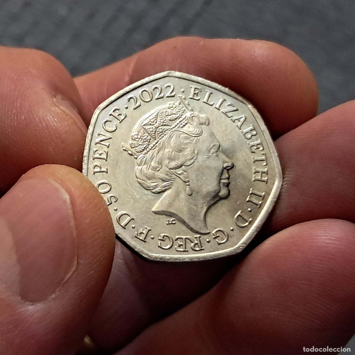 Monedas antiguas de Europa: MONEDA REINO UNIDO 50 PENCE PENIQUES 2022 - Elizabeth II (5&ordm; retrato; Aniversario de Platino) UNC.
