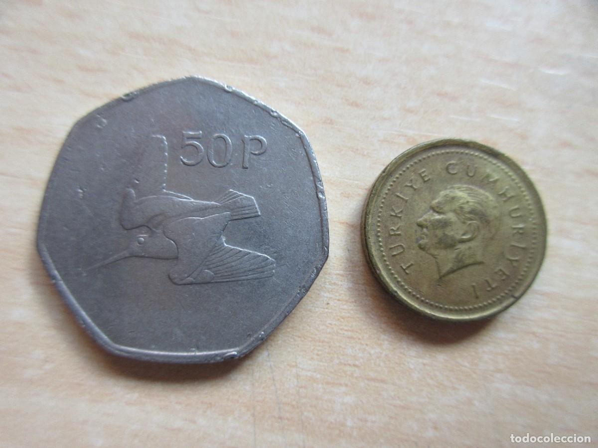 Monedas antiguas de Europa: 2 monedas diferentes variadas