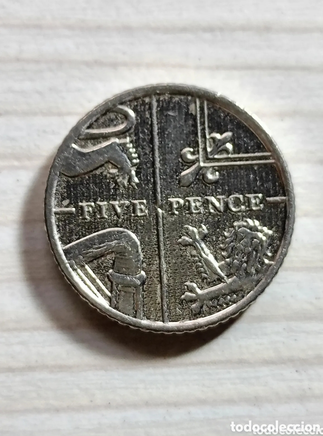 Monedas antiguas de Europa: inglaterra gran bretana moneda 5 pence ano 2014