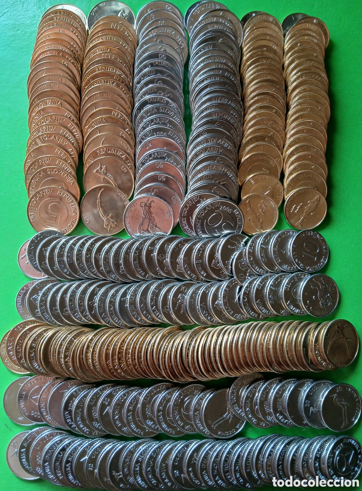 Monedas antiguas de Europa: Eslovenia lote 300 monedas:1/2/5/10/20/50 tolarjev. Leer descripci&oacute;n.