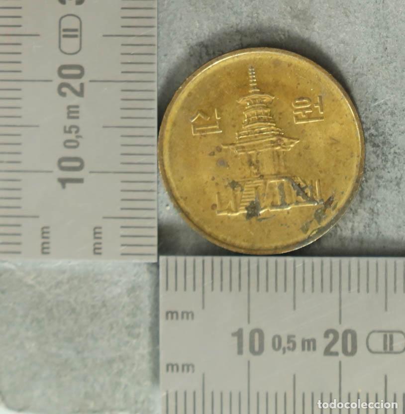 Monedas antiguas de Europa: Moneda. 10 Won - Corea del Sur 2001 - Foto 2