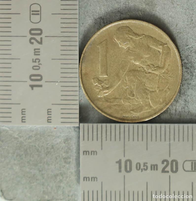 Monedas antiguas de Europa: Moneda. 1 Koruna - Checoslovaquia - Mujer plantando una rama de tilo 1991