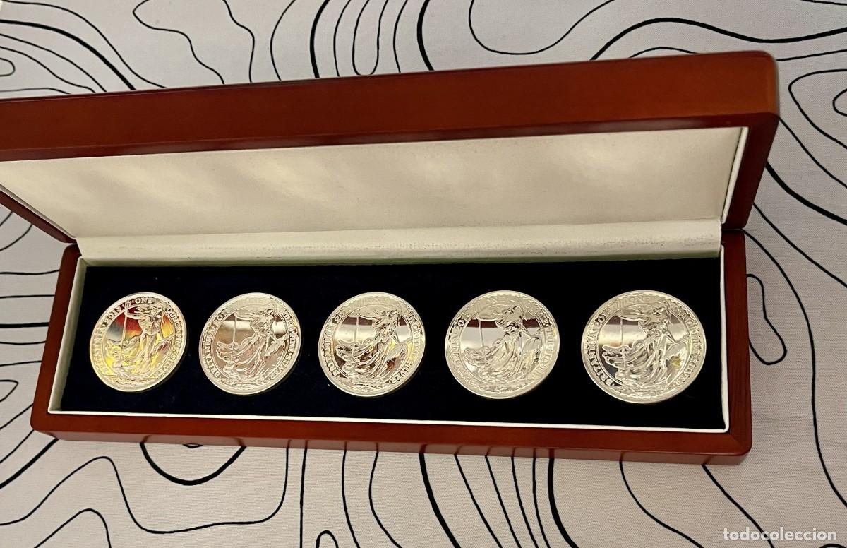 Monedas antiguas de Europa: 5 Onzas Plata Britannia + Caja de Colecci&oacute;n