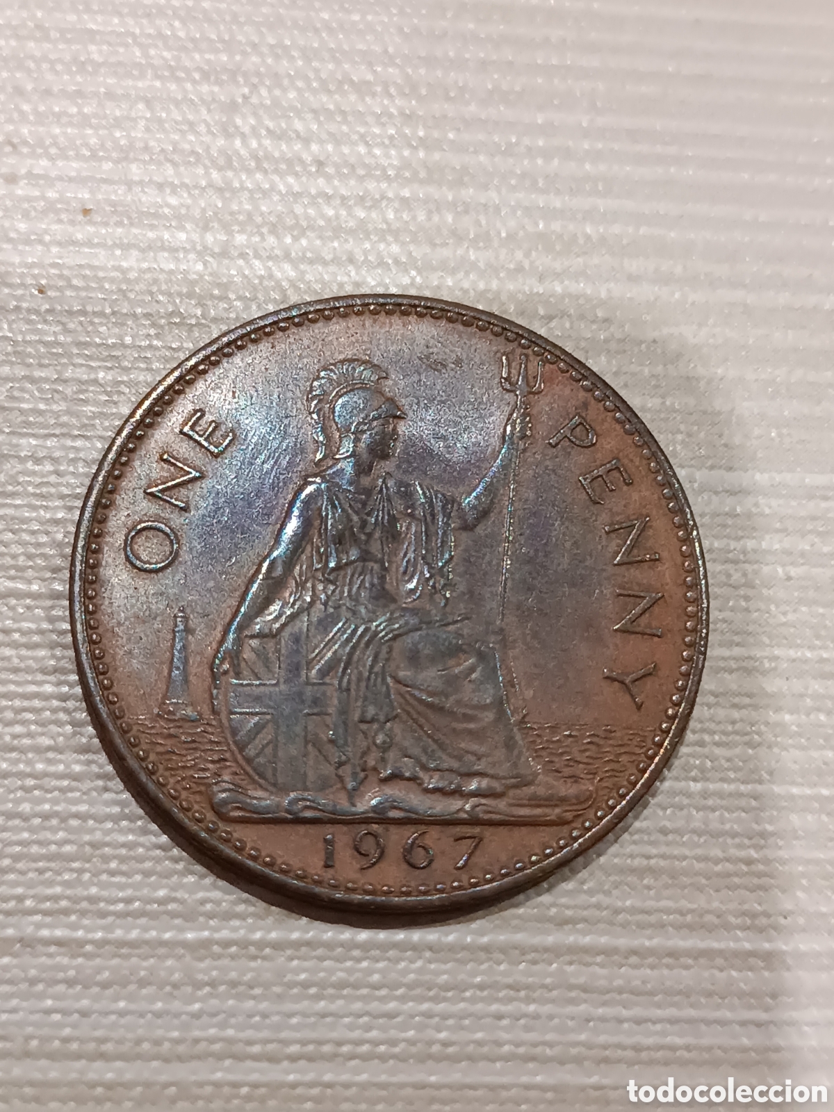 Monedas antiguas de Europa: Moneda One Penny de bronce de Reino Unido del a&ntilde;o 1967.