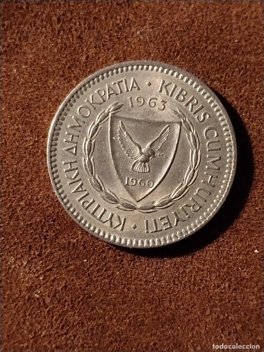 Monedas antiguas de Europa: Moneda Chipre &ndash; 50 mils 1963 &ndash; Escudo y uvas