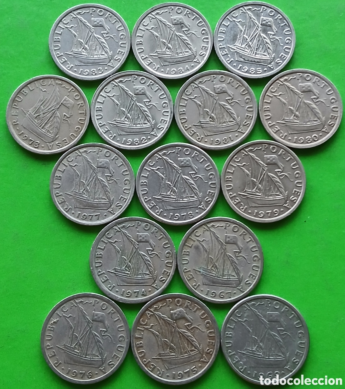 Monedas antiguas de Europa: Portugal 2.5 escudos &times; 15 monedas/ diferentes fechas.