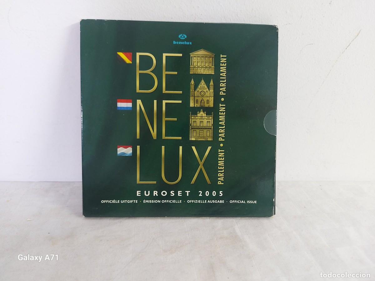 Alte M&uuml;nzen aus Europa: Cartera Euroset Benelux A&ntilde;o 2005 - 3 Juegos Completo - Monedas Euros Nuevos + Medalla #EL78