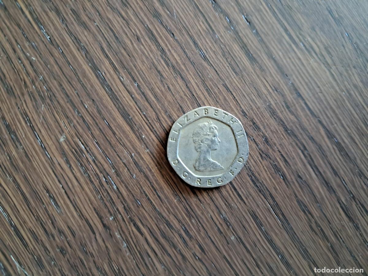 Monedas antiguas de Europa: moneda de Gran Breta&ntilde;a, 20 peniques, a&ntilde;o 1983.