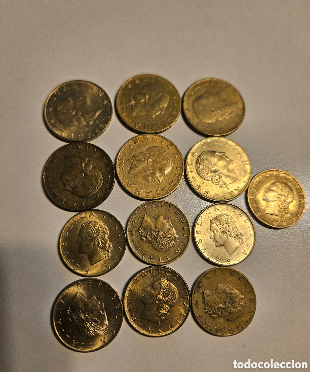 Monedas antiguas de Europa: LOTE 13 MONEDAS 20 Y 200 LIRAS ITALIA DISTINTAS
