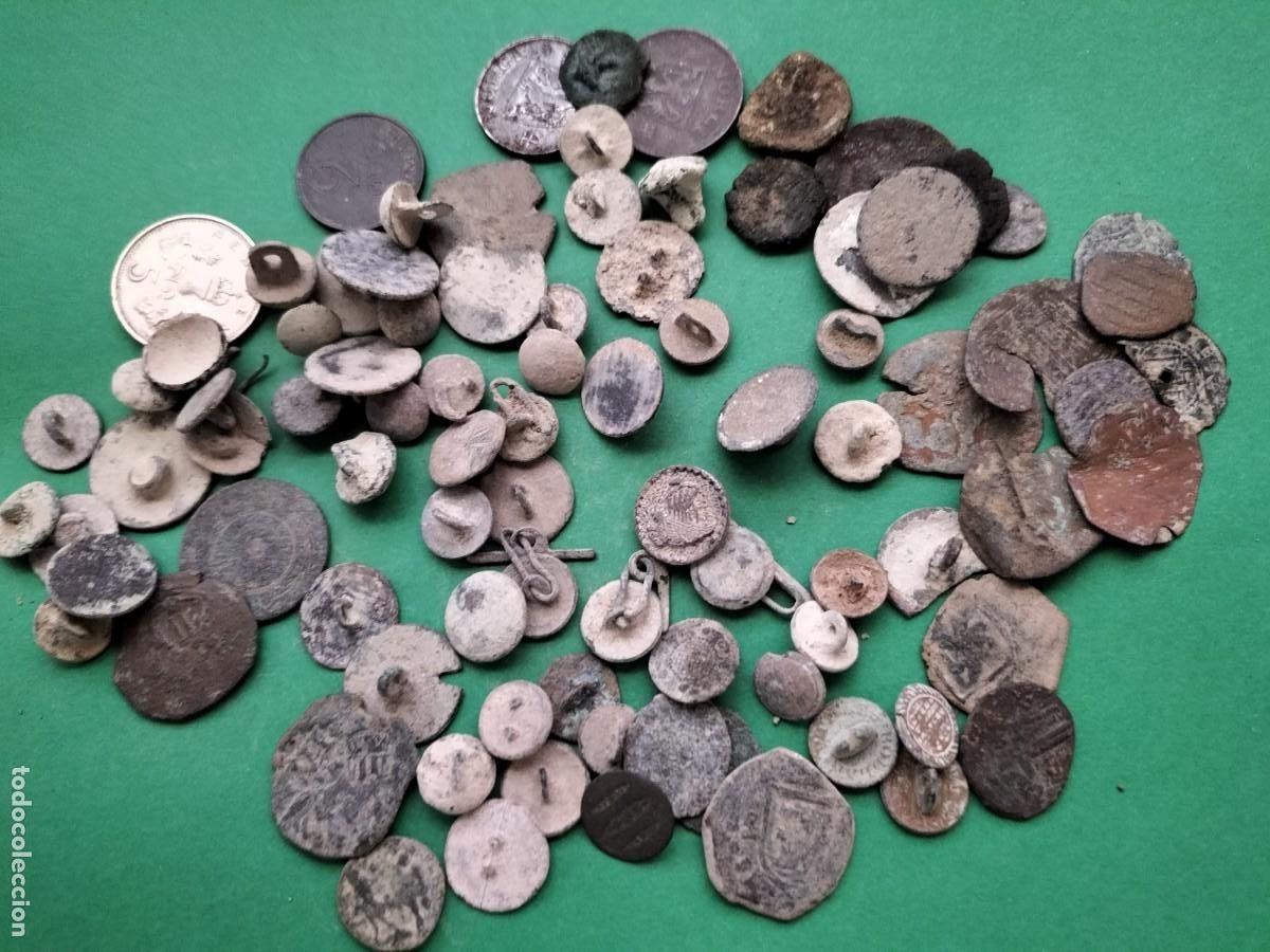 Monedas antiguas de Europa: LOTE DE MONEDAS Y OBJETOS A CATALOGAR
