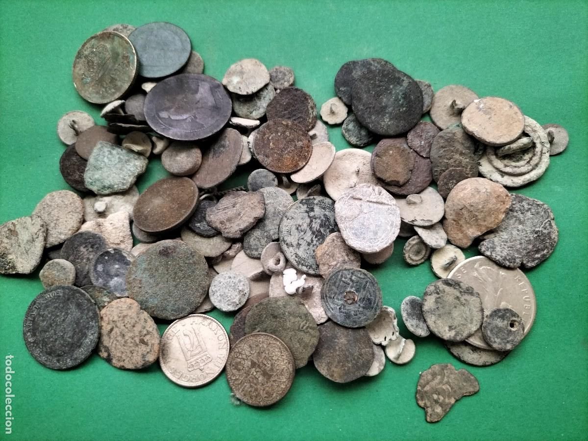 Monedas antiguas de Europa: LOTE DE MONEDAS Y OBJETOS A CATALOGAR