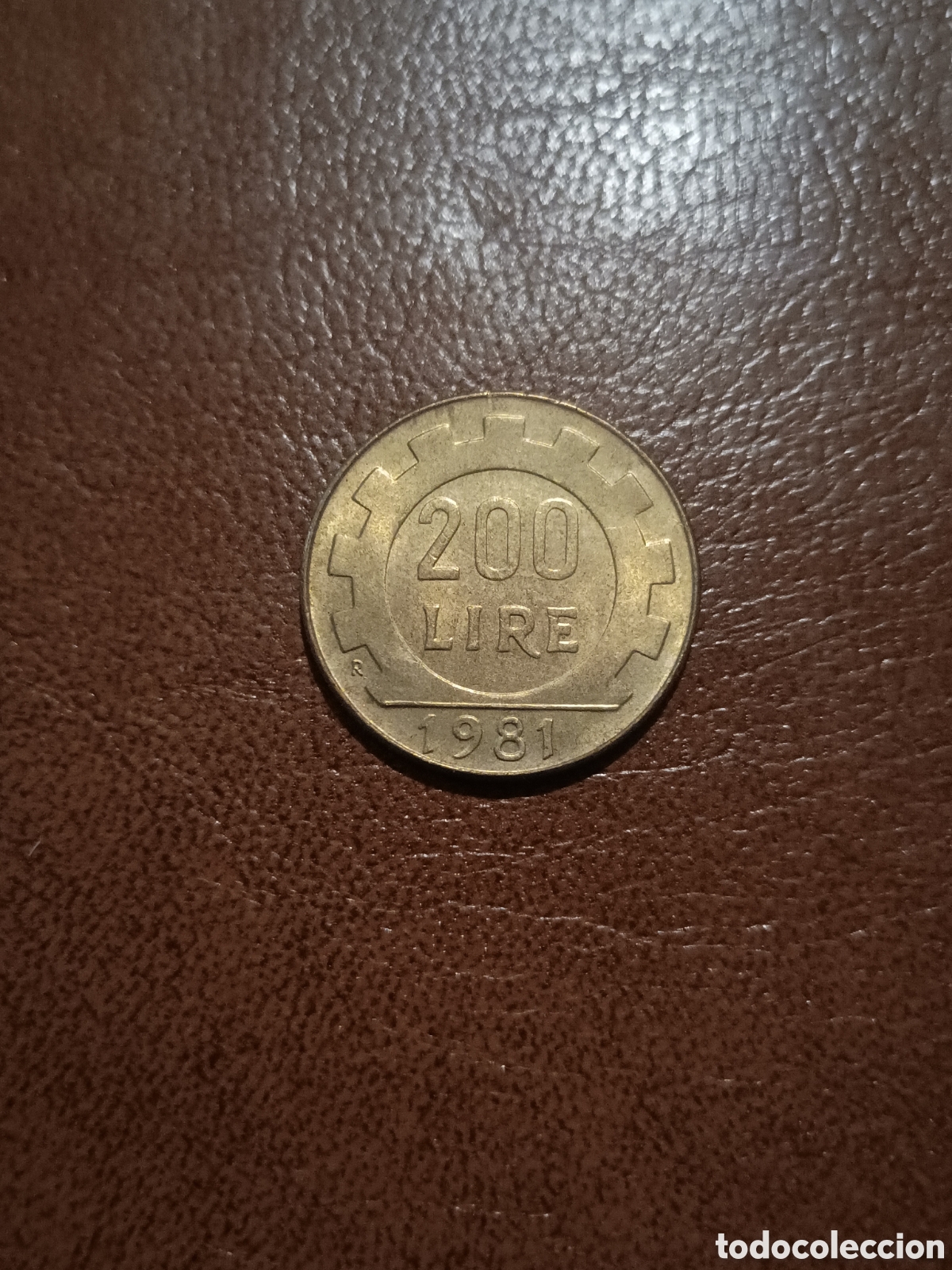 Monedas antiguas de Europa: 200 LIRAS 1981 - ITALIA