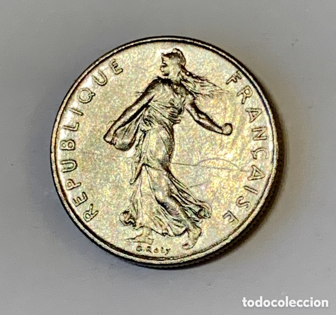 Monedas antiguas de Europa: Moneda. Republique Francaise. 1/2 Franc. 1977.