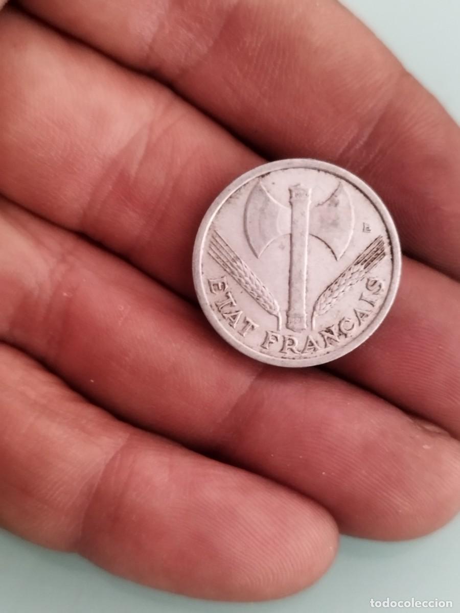 Monedas antiguas de Europa: moneda de 1 franco franc&eacute;s de aluminio del r&eacute;gimen de Vichy, acu&ntilde;ada entre 1941 y 1944.