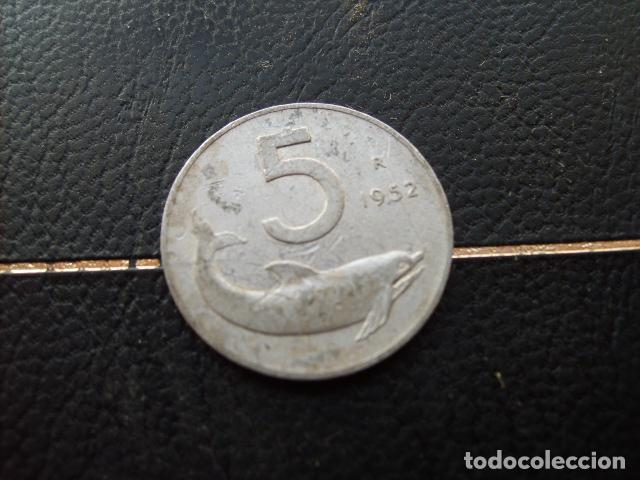 Monedas antiguas de Europa: * ITALIA 5 LIRAS 1952