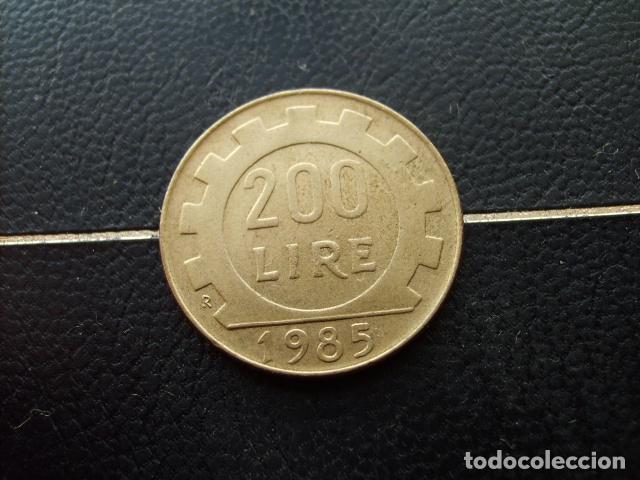Monedas antiguas de Europa: ITALIA 200 LIRAS 1985