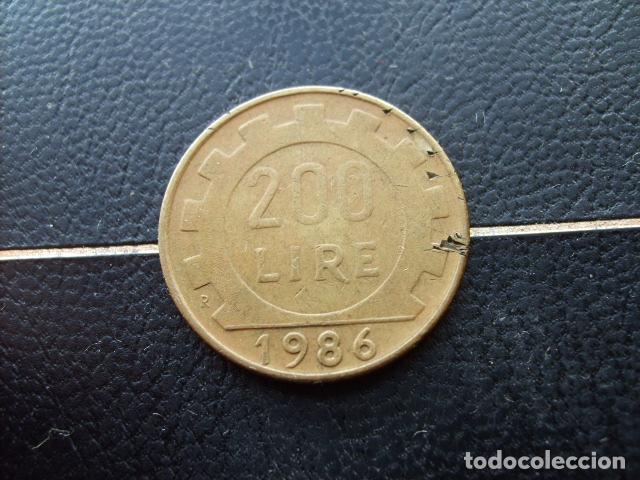 Monedas antiguas de Europa: ITALIA 200 LIRAS 1986