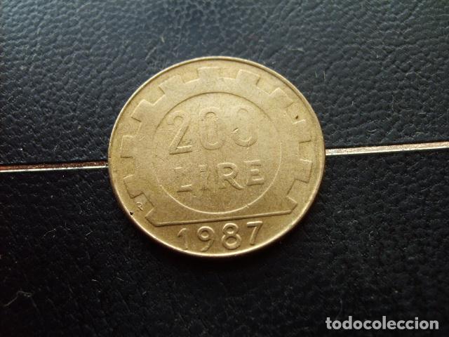 Monedas antiguas de Europa: ITALIA 200 LIRAS 1987