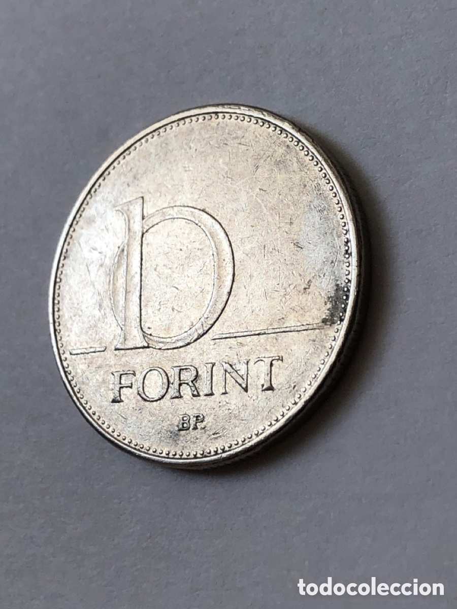 Monedas antiguas de Europa: Moneda de Hungr&iacute;a 10 de 2001 - Emblema nacional