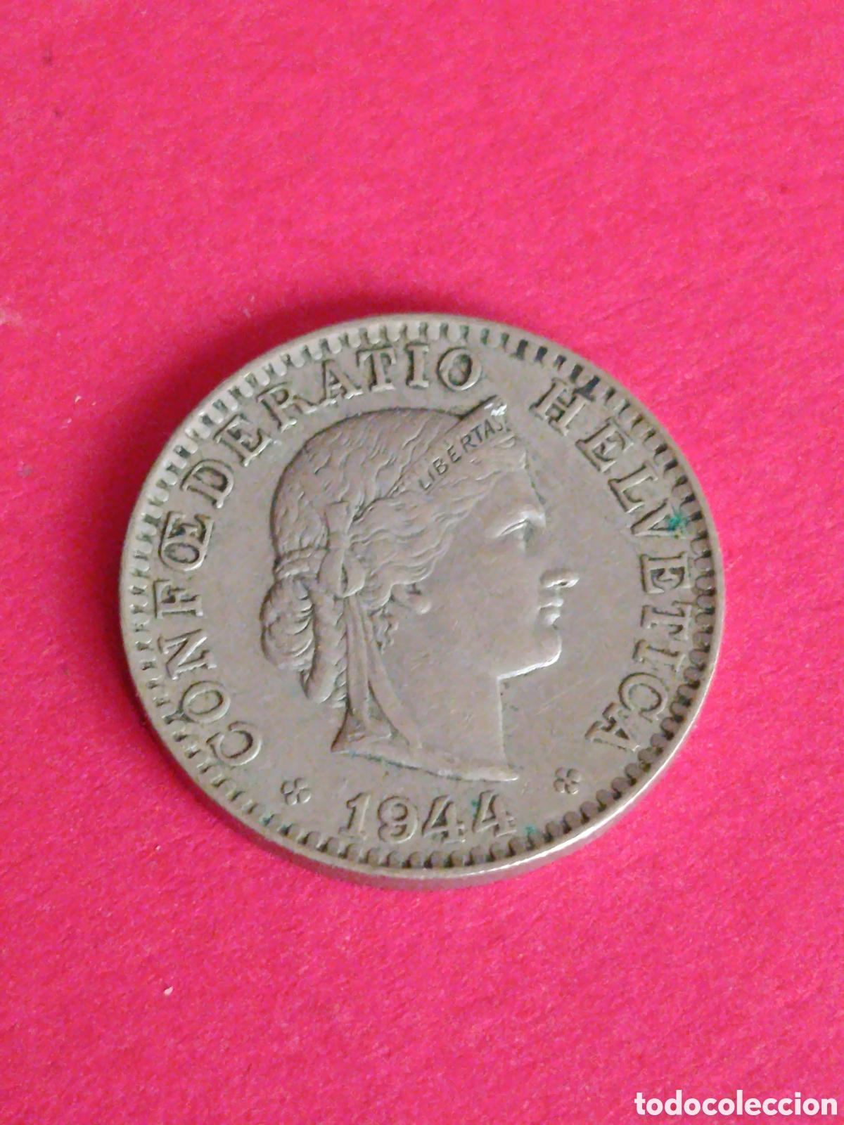 Monedas antiguas de Europa: SUIZA. 20 RAPPEN DE 1944. MBC.
