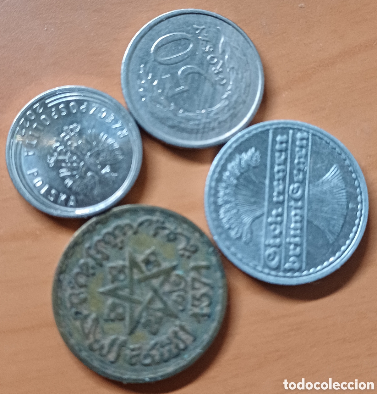 Monedas antiguas de Europa: Lote de 4 monedas del mundo