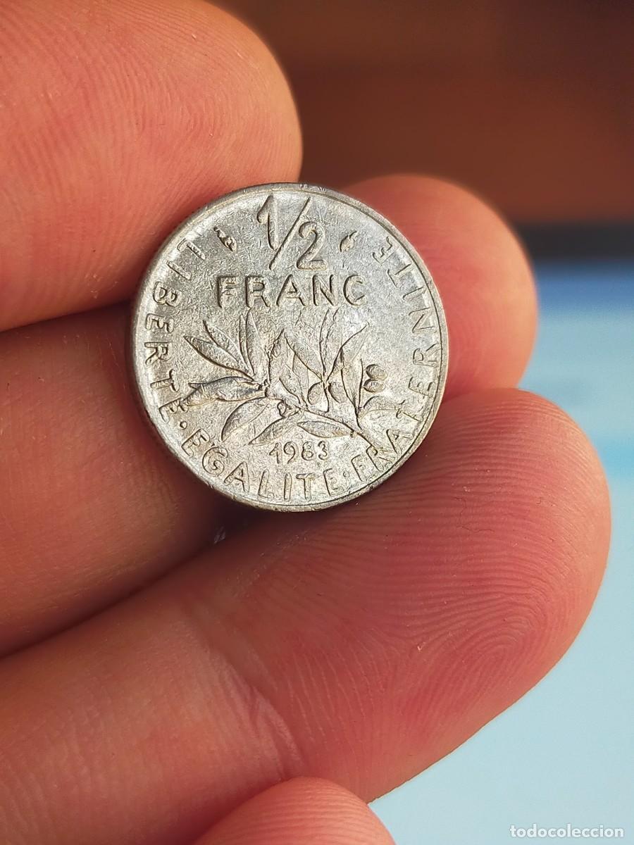 Monedas antiguas de Europa: MONEDA DE 1/2 0.5 MEDIO FRANCO FRANC FRANCIA 1983 MUY BUENA CONSERVACION