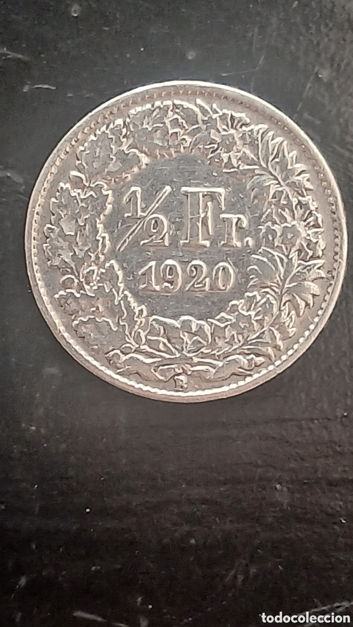 Moedas antigas da Europa: Moneda de 1/2 Franco Suizo del a&ntilde;o 1920. - Fabricada en plata 835. - Dise&ntilde;o de Helvetia.
