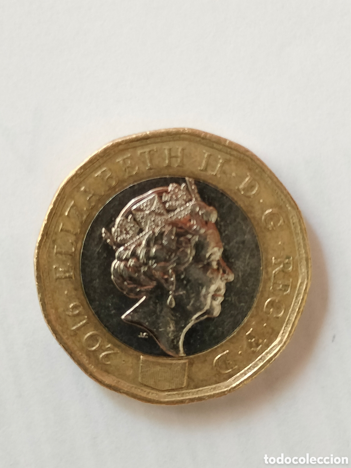 Monedas antiguas de Europa: Moneda una libra esterlina&nbsp;del Reino Unido acu&ntilde;ada en&nbsp;2016