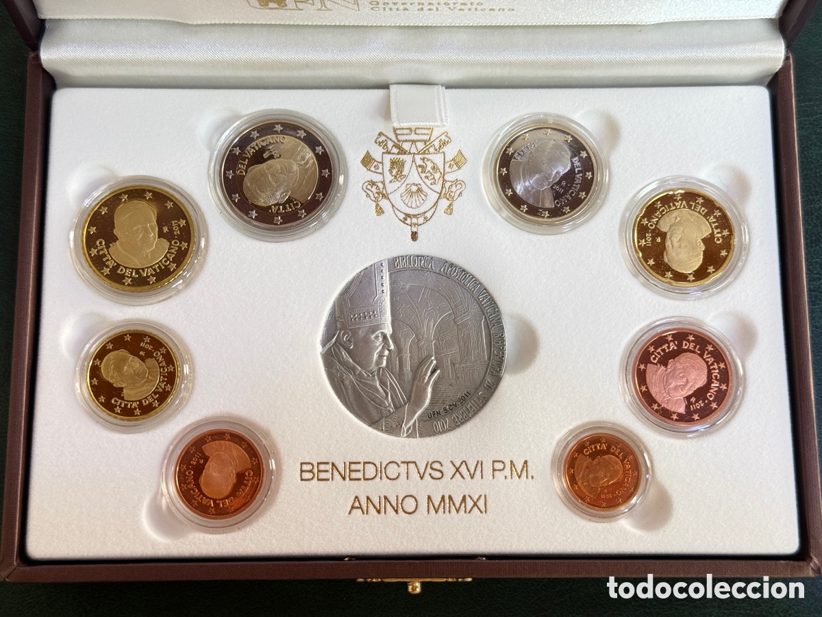 Monedas antiguas de Europa: 2011 - VATICANO Cartera Oficial EUROSET Proof 1 cent. a 2&euro; y medalla plata