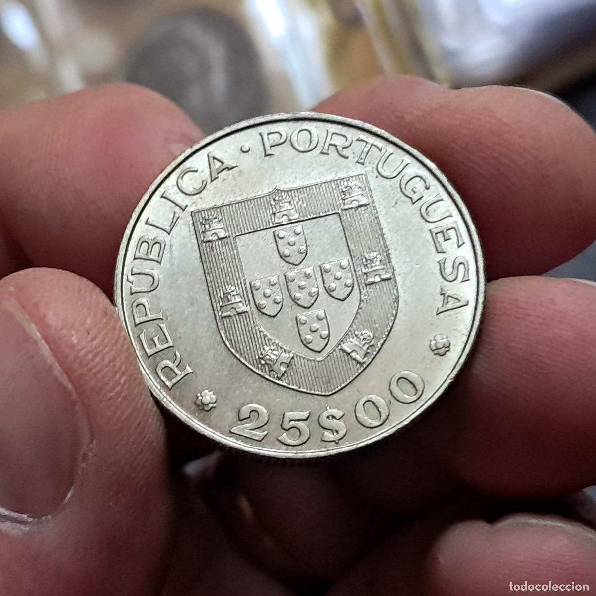 Monedas antiguas de Europa: MONEDA DE PORTUGAL 25 ESCUDOS ND (1983) INCM AU, (Campeonato Hockey Patines 1982) KM# 616, Gomes# R5