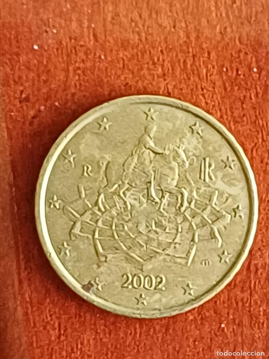 Monedas antiguas de Europa: Moneda de 50 c&eacute;ntimos Italia 2002, en buen estado de conservaci&oacute;n.