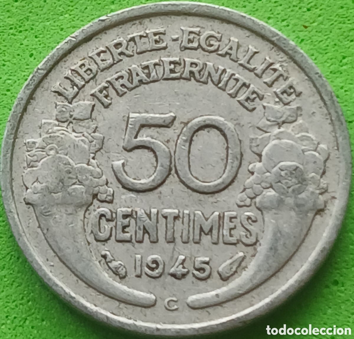 Monedas antiguas de Europa: Francia 50 c&eacute;ntimos 1945 C Castelsarrasin km#894a poco com&uacute;n!!