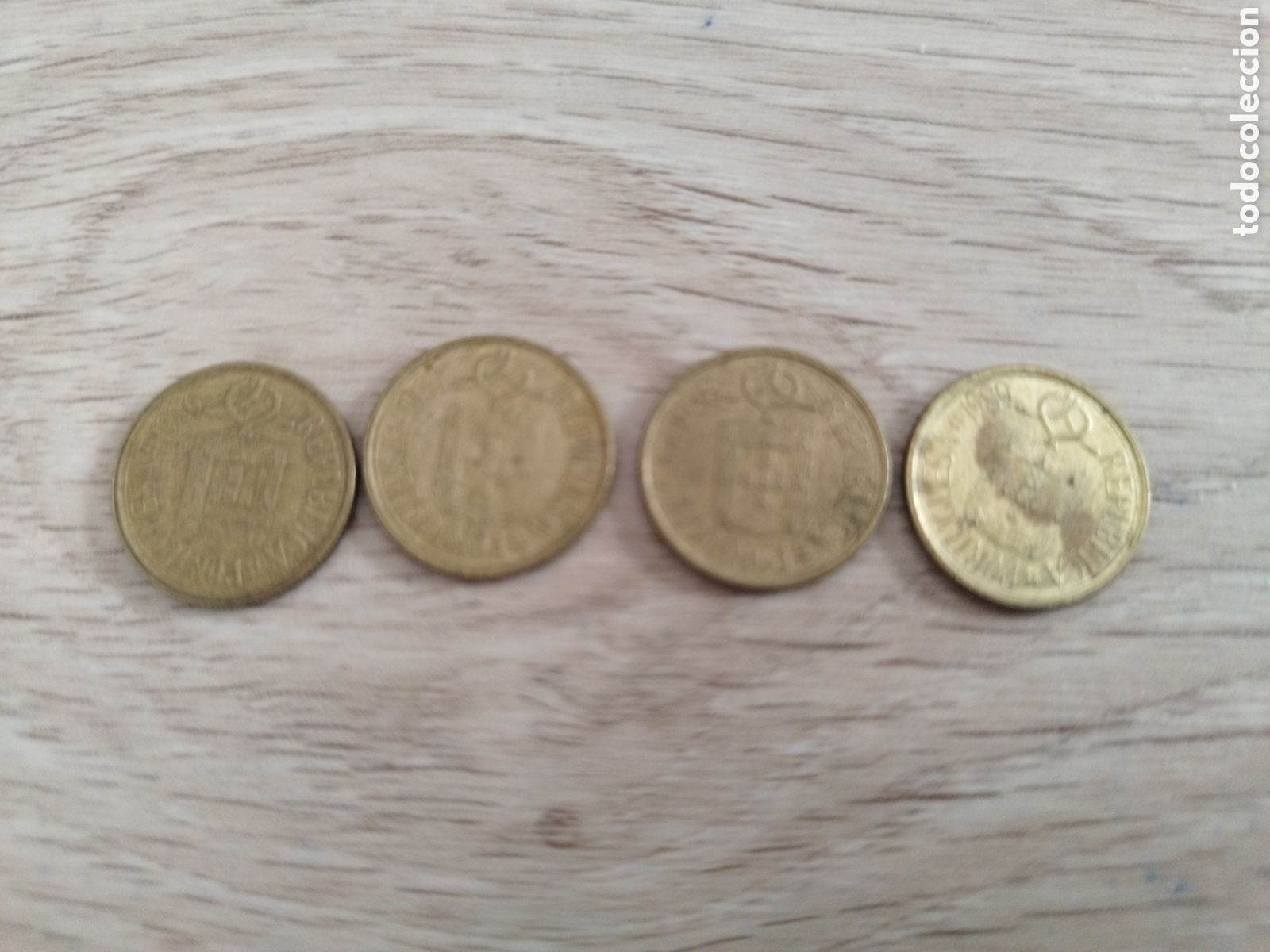 Monete antiche di Europa: Portugal Lote de 4 monedas de 1 escudo km#631 1987/1988/1989/1990