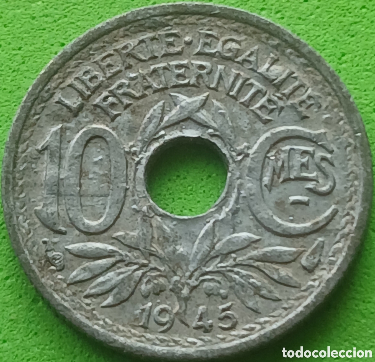 Monedas antiguas de Europa: Francia 10 c&eacute;ntimos 1945 km#906 sin marca de ceca