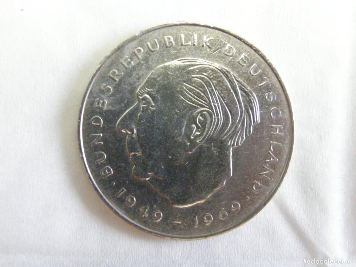 Monedas antiguas de Europa: 2 Deutsche Mark 1977 J &ndash; Theodor Heuss &ndash; 20 a&ntilde;os RFA &ndash; Cupron&iacute;quel &ndash; Ceca Hamburgo