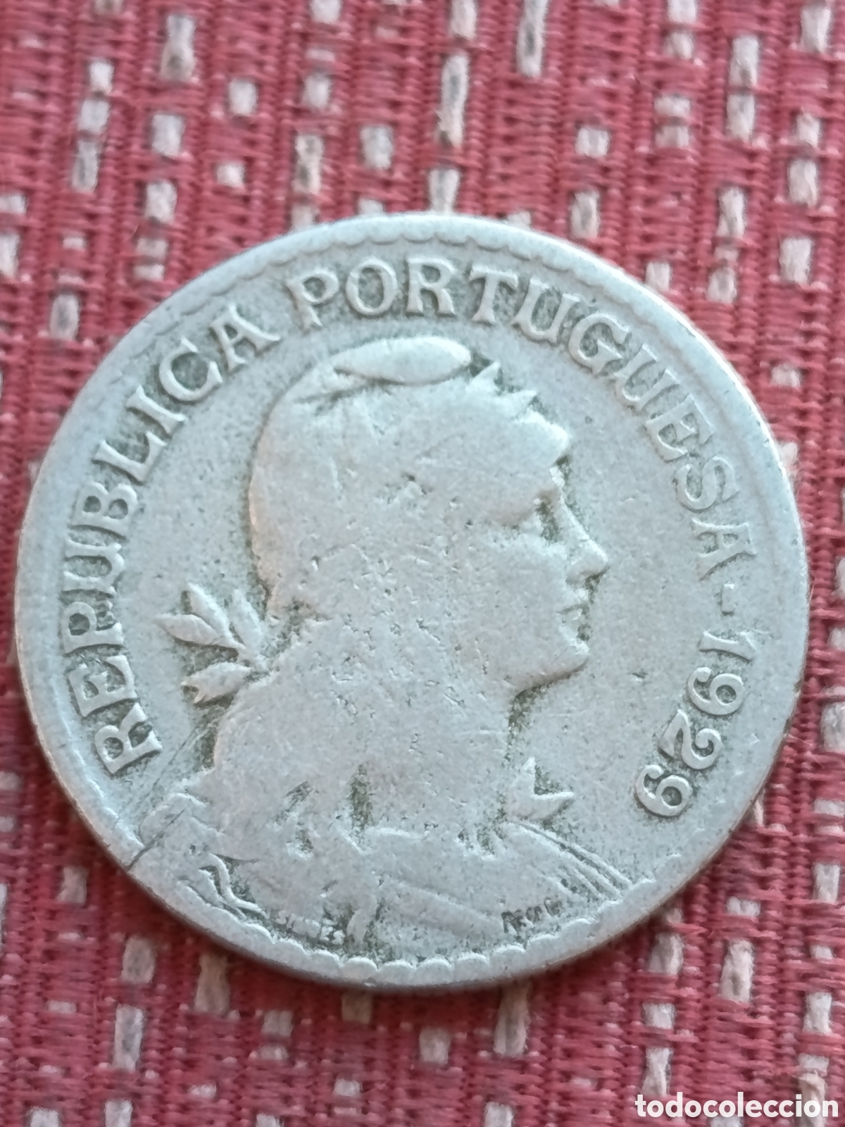 Old Coins of Europe: Portugal 1 Escudo 1929