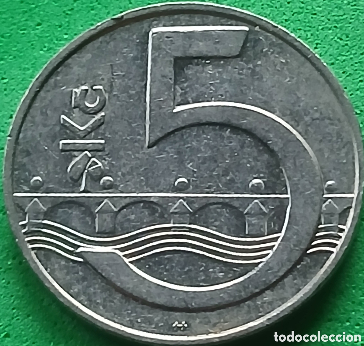 Monedas antiguas de Europa: Rep&uacute;blica Checa 5 coronas 1994 km#8 ceca &rdquo;b&rdquo; - Jablonec nad Nisou, Rep&uacute;blica Checa