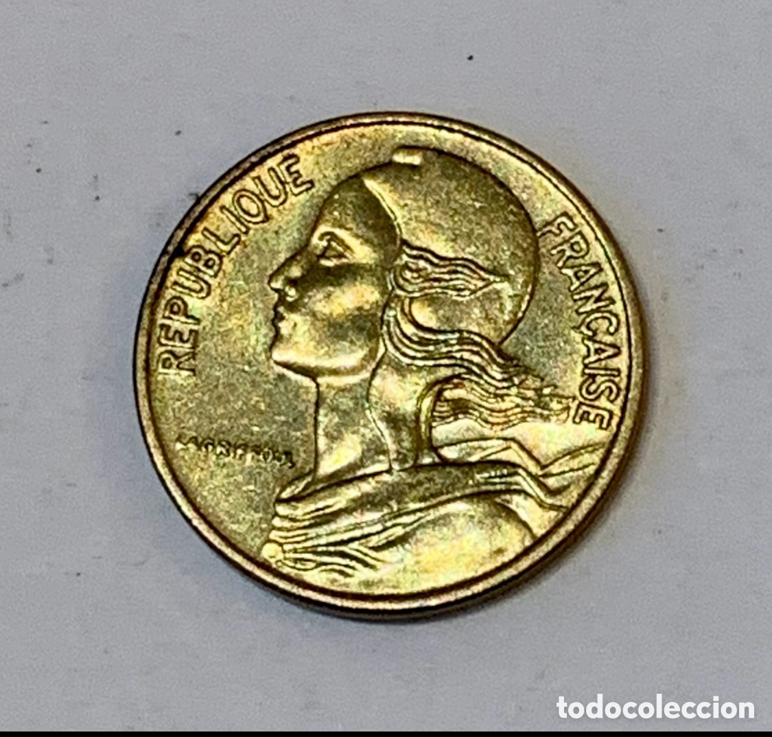 Monnaies anciennes de Europe: Moneda. Republique Francaise. 5 Centimes. 1979.