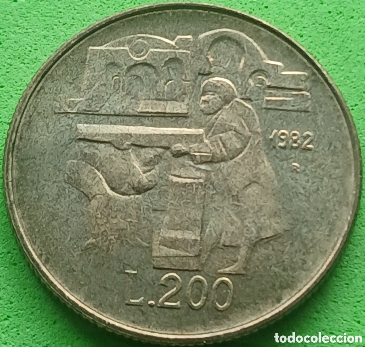 Monnaies anciennes de Europe: San Marino 200 liras 1982 km#138 Logros Sociales