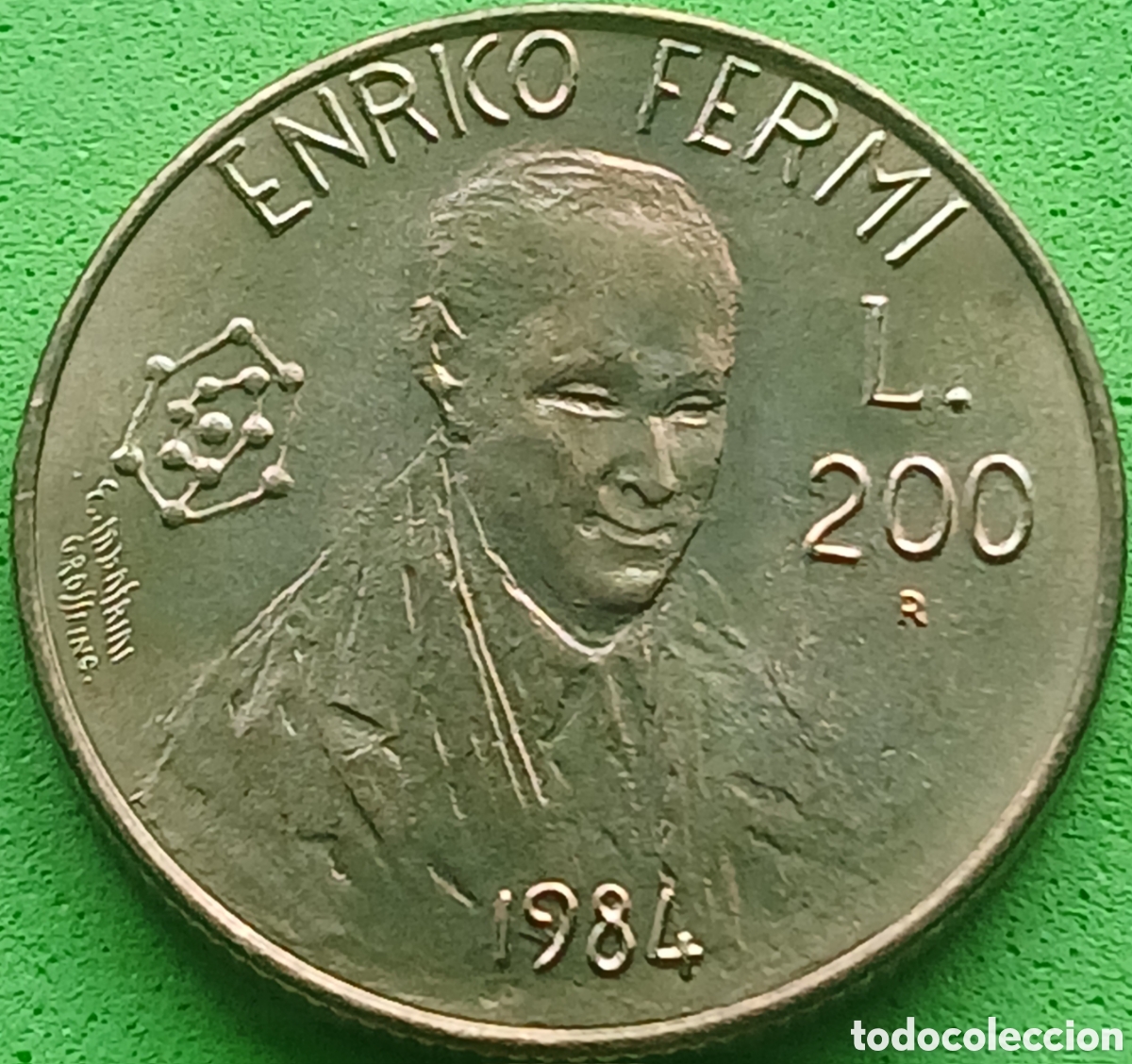 Monnaies anciennes de Europe: San Marino 200 liras 1984 km#166 Cient&iacute;ficos