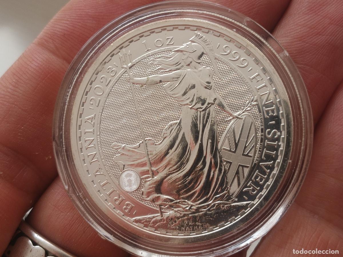 Monedas antiguas de Europa: Reino Unido. Onza de plata pura BRITANNIA 2023