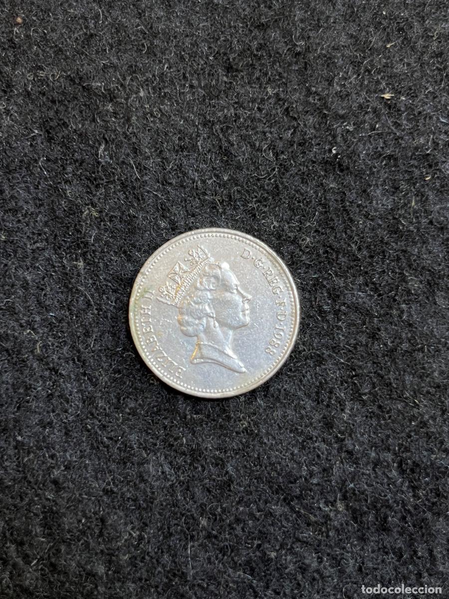 Alte M&uuml;nzen aus Europa: Moneda 5 Pence Reino Unido 1989 Isabel II Cardo de Escocia Five Pence