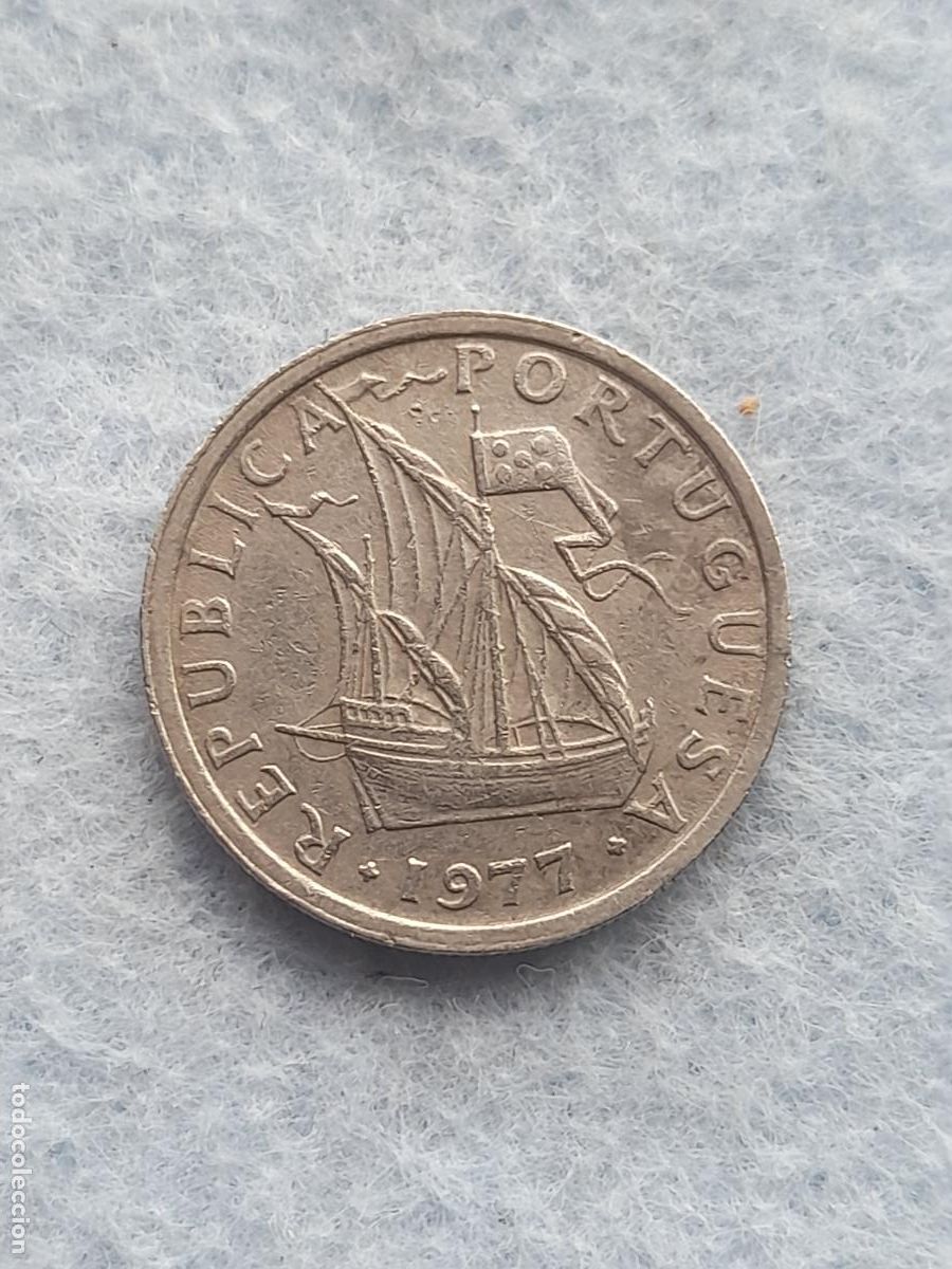 Moedas antigas da Europa: Portugal. 2.50 Escudos. A&ntilde;o 1977.