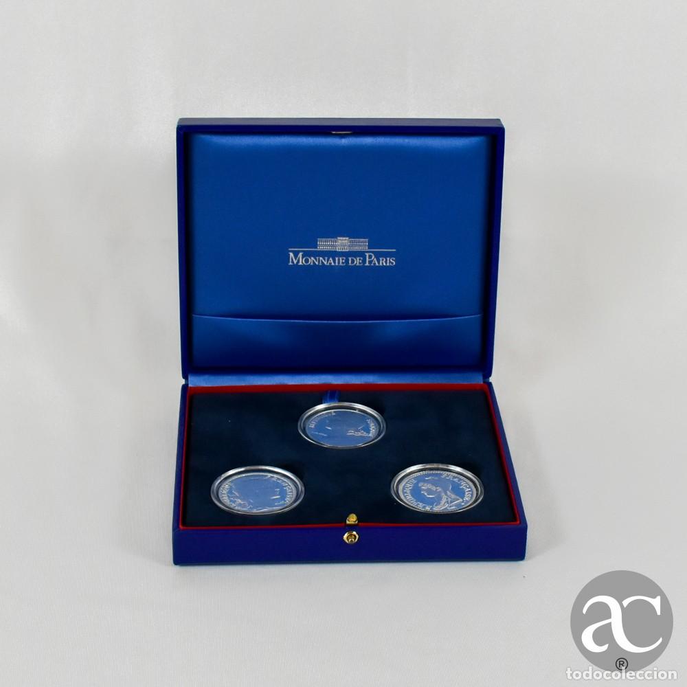 Monedas antiguas de Europa: Conjunto de 3 moedas francesas &ldquo;Monnaie de Paris&rdquo; em Prata 900