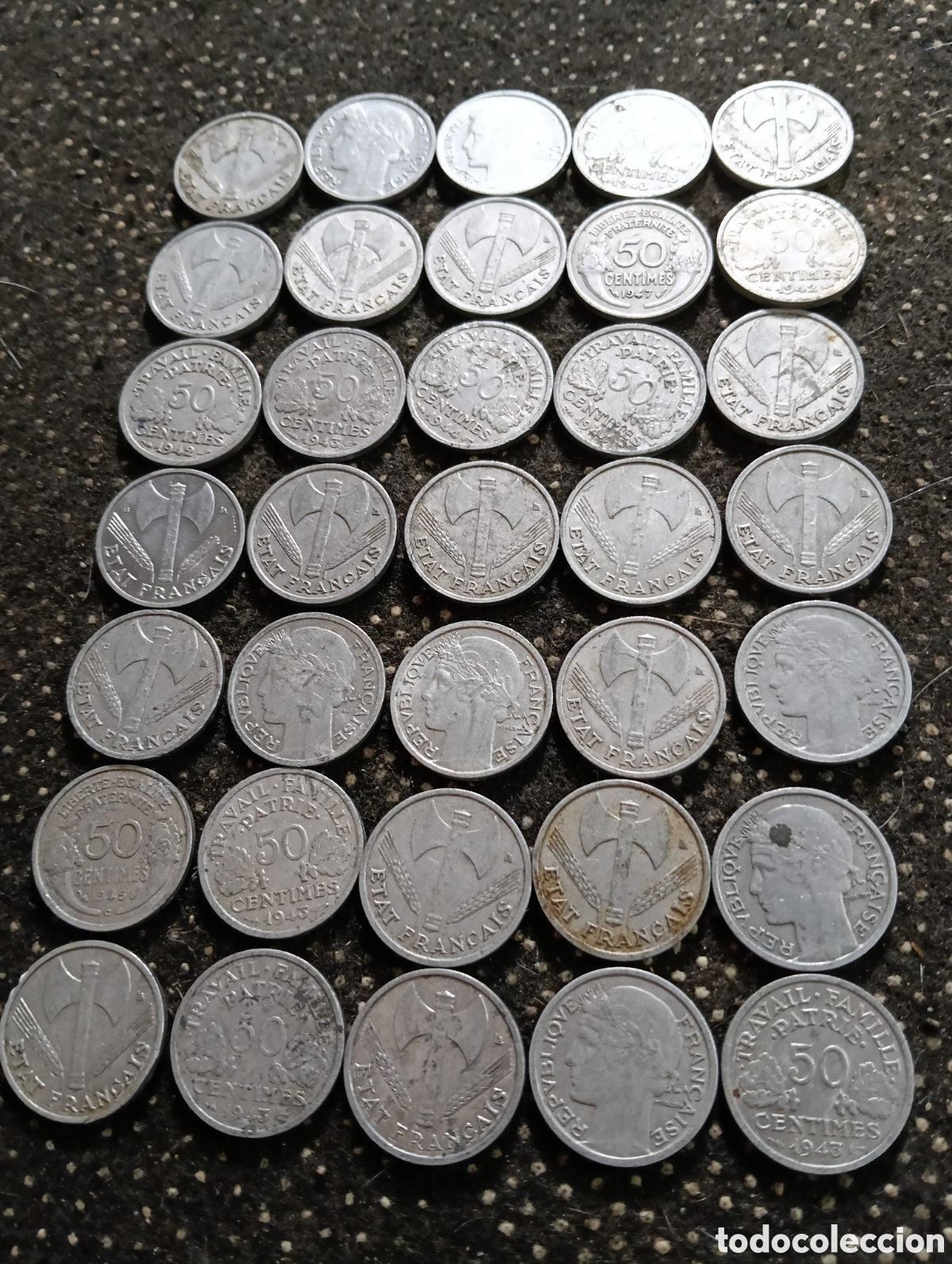 Monedas antiguas de Europa: Lote de 35 monedas francesas de 50 cts. de franco de aluminio varios a&ntilde;os.