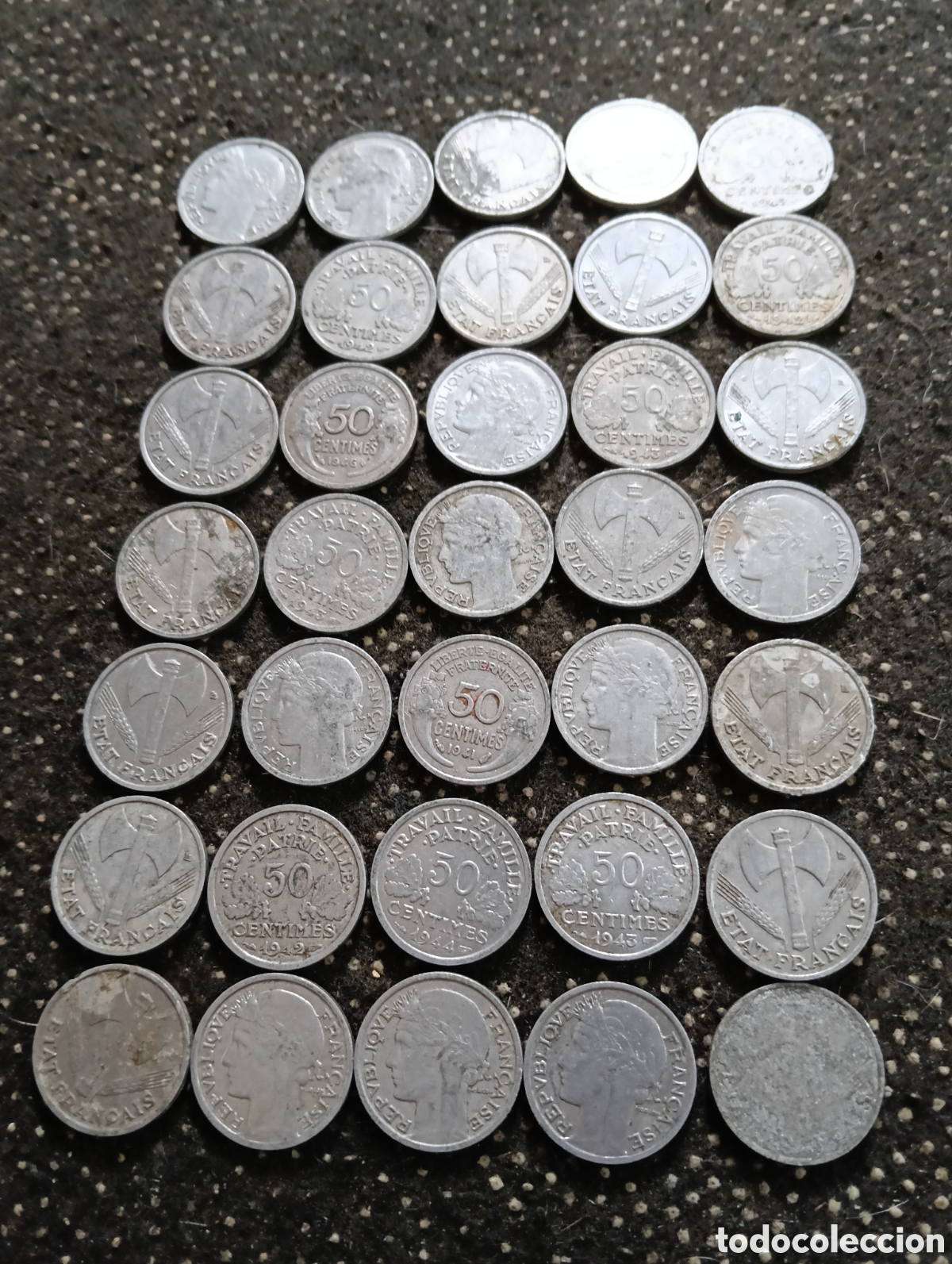 Monedas antiguas de Europa: Lote de 35 monedas francesas de 50 cts. de franco de aluminio varios a&ntilde;os.